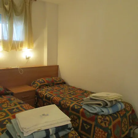 Rocamaura Iv-2-10 Inmoestartit Apartament